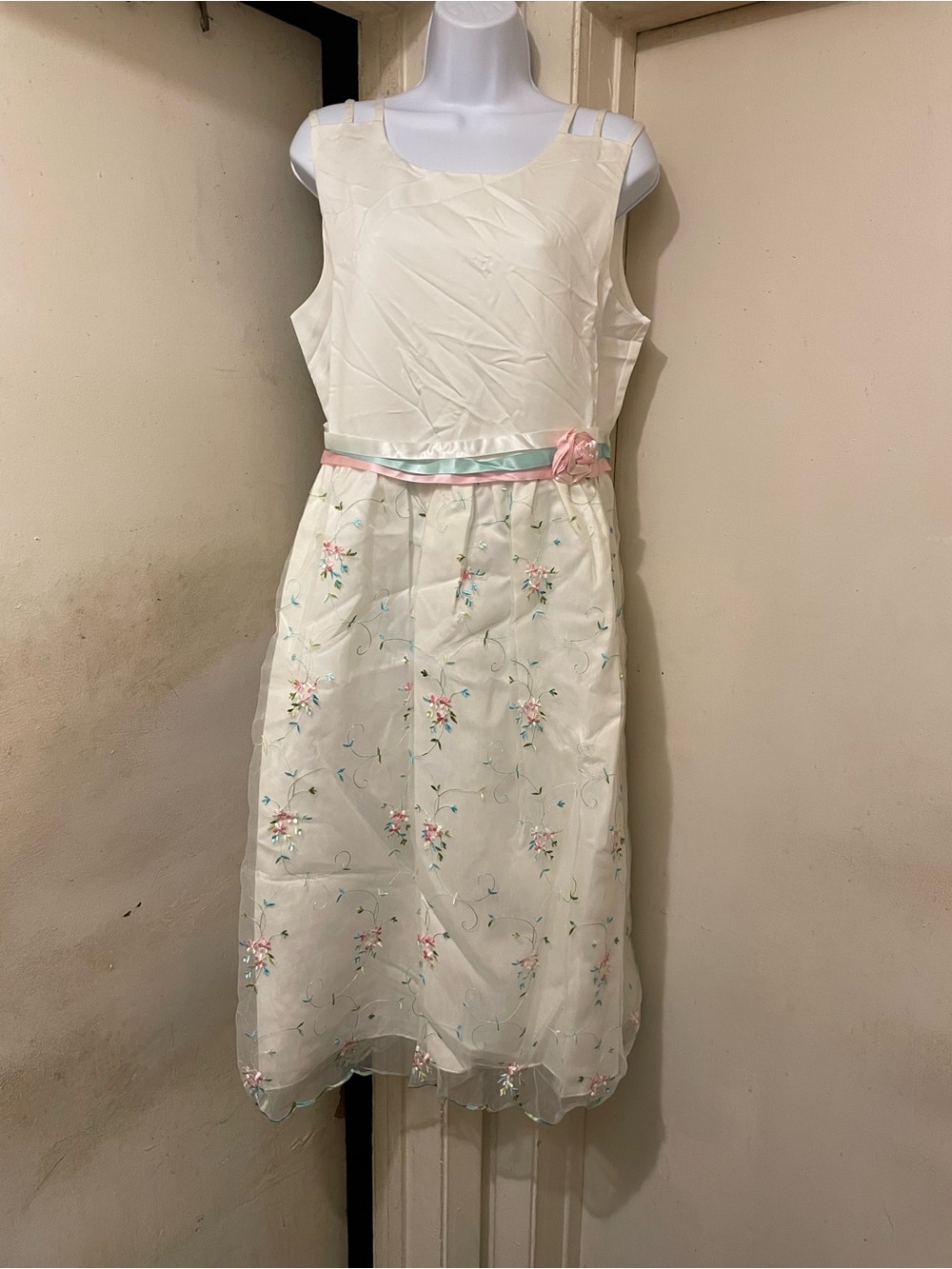 Jelly Beans Cream Floral Organza Girls Dress with Pink & Mint Ribbon Size 18.5